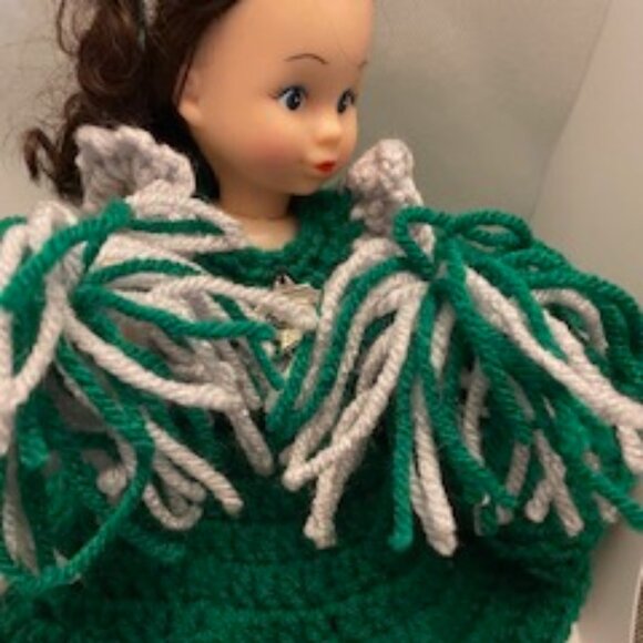 NFL Philadelphia Eagles Team Handmade Crochet Cheerleader Doll - Picture 5 of 13